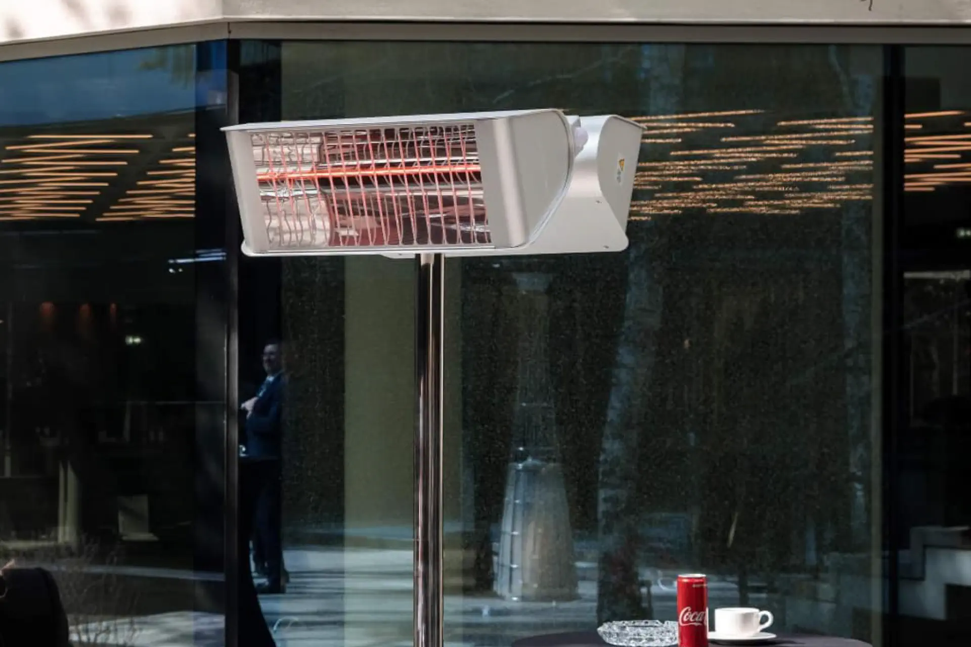 incalzitor terasa electric alb